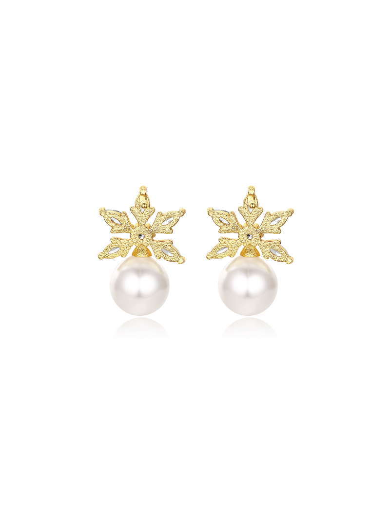 Pearly Snow Earrings (Pair)